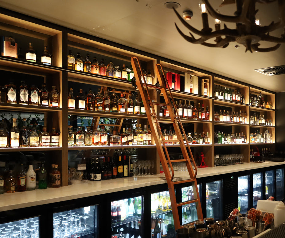 Plaza Bar