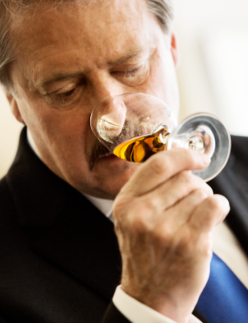 Richard ‘The Nose’ Paterson from The Dalmore smelling whisky